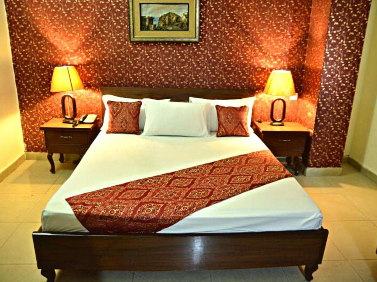 Luxury One Hotel Λαχόρη Εξωτερικό φωτογραφία